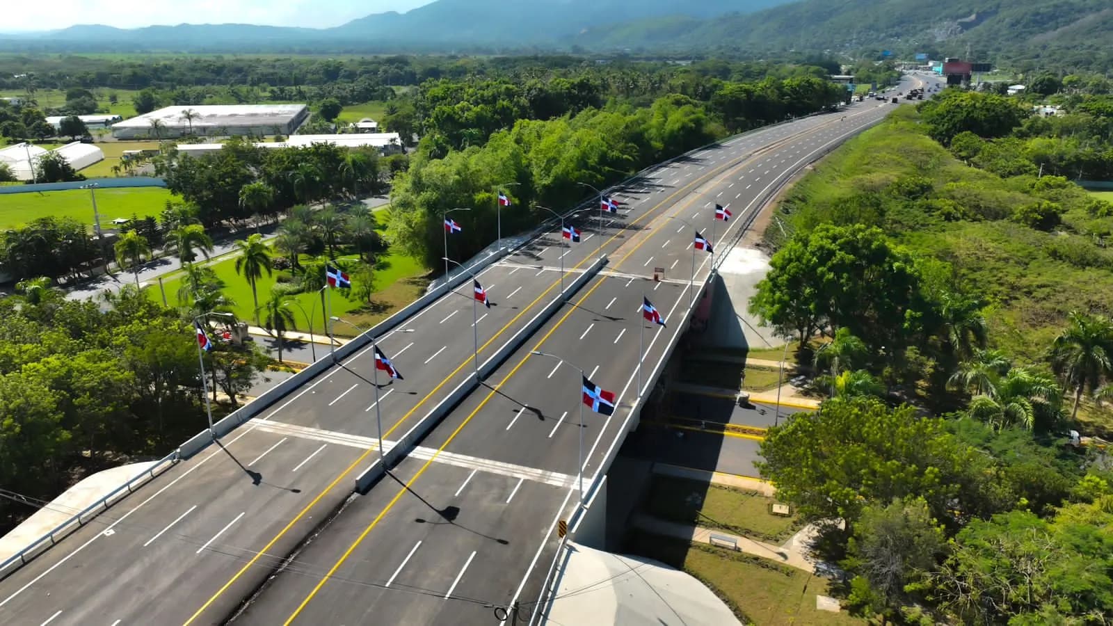 Finaliza construcción del puente de Pontón, La Vega y del puente de las 7S.