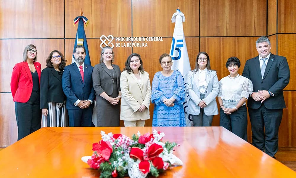 PGR y embajada de Estados Unidos firman acuerdo contra el lavado