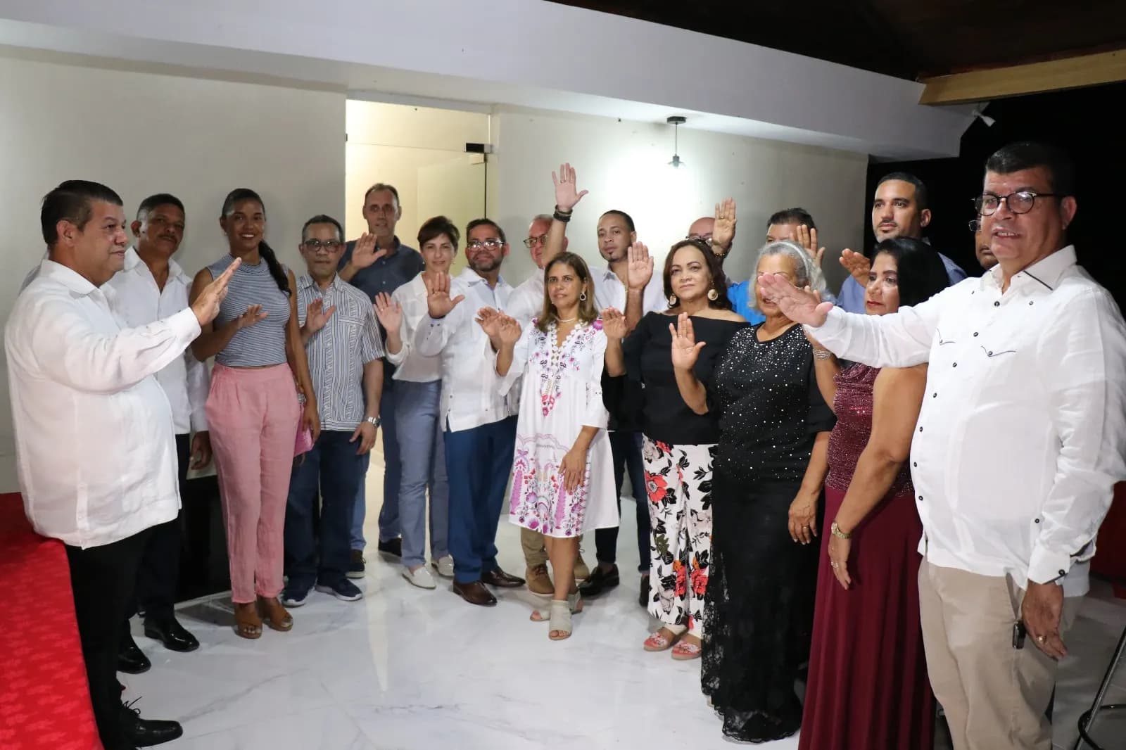 La Asociación para el Desarrollo de Punta Rucia y la Ensenada (ADEPUR) juramentó a nuevos miembros, ampliando así su matrícula durante una actividad realizada en Punta Rucia.