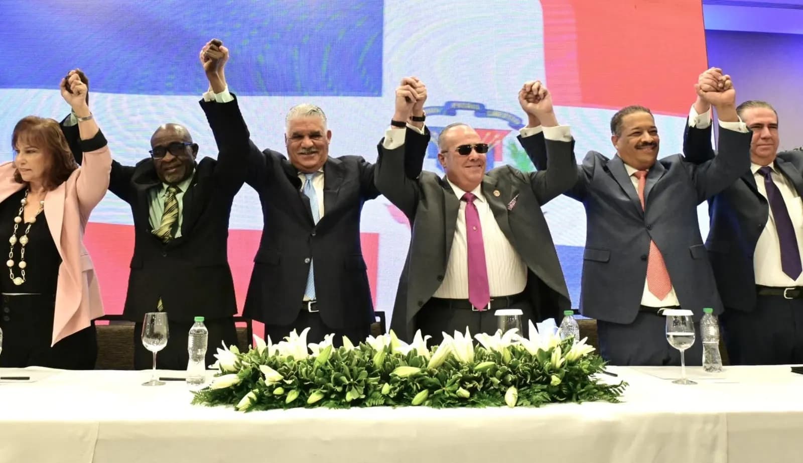 Tregua política palidece; oposición acusa al PRM de estar desesperado