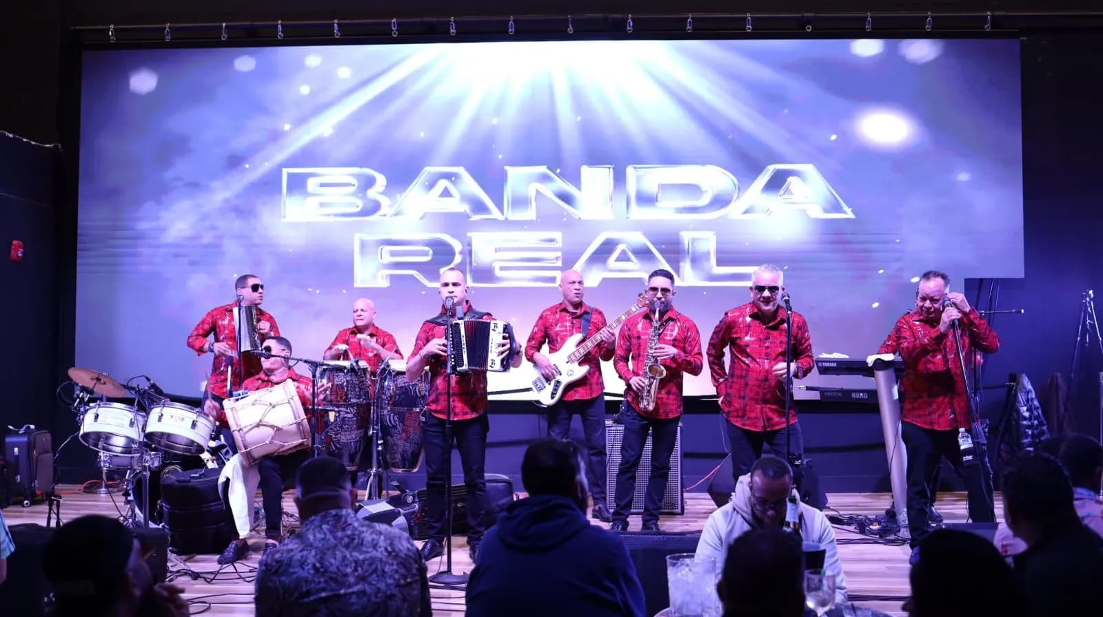 Los Líderes despedirán 2023 y la gira con una fiesta en La Gran Manzana