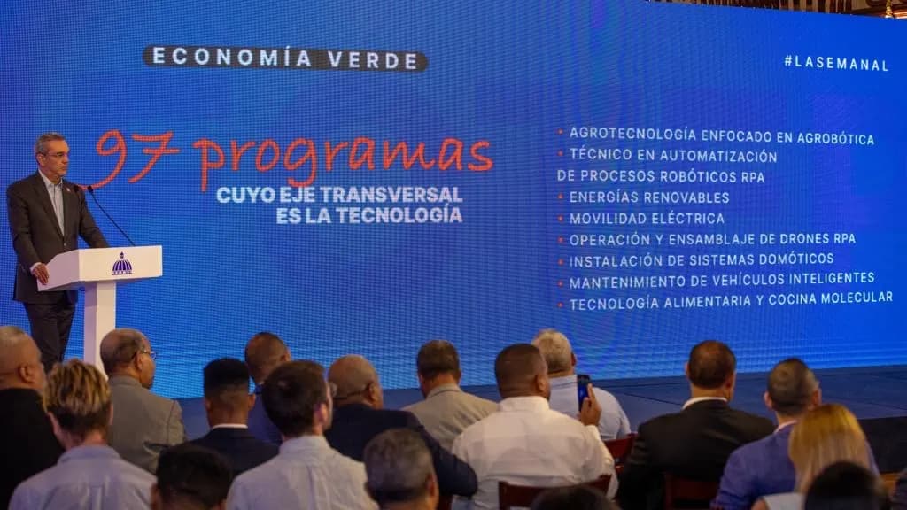 Se implementa tecnología aplicada en educación básica para avanzar en ciencias, matemáticas y artes