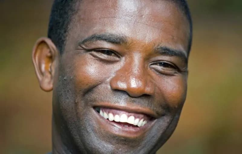 El exlíder rebelde Guy Philippe agita la crisis haitiana con un llamado a "revolución"