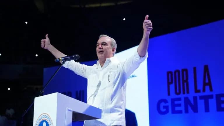 Abinader: la oposición sigue en los números "de la eterna juventud"
