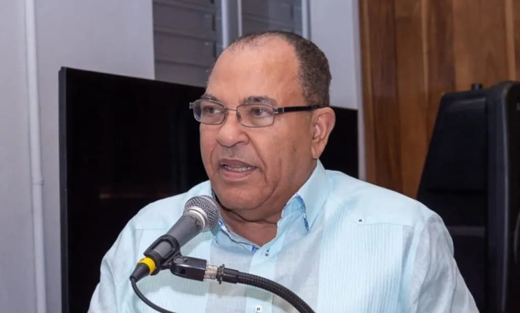 Consulado de RD en Puerto Rico reporta 2 muertos por embarcación naufragó con 45 personas a bordo