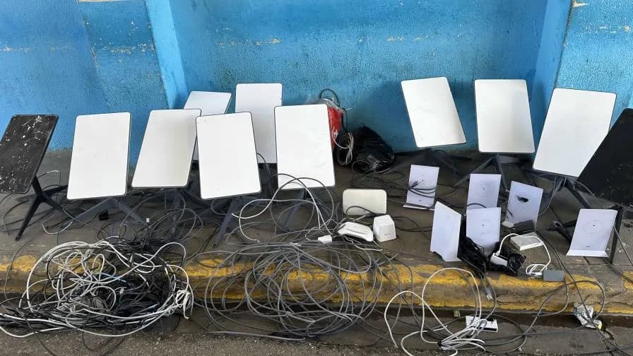 A presos de La Victoria les ocupan 12 parábolas de internet con las que cometían delitos virtuales