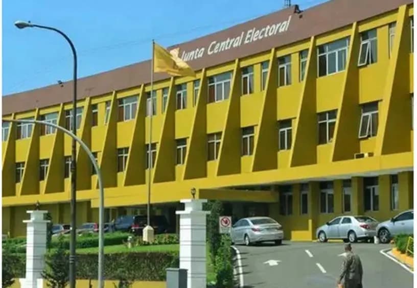 Tres plazos fatales que tienen los partidos políticos para tomar decisiones, según el calendario de la JCE