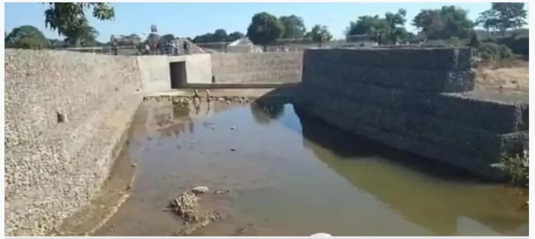 Bombas instaladas por el Gobierno secan río Dajabón antes del dique haitiano