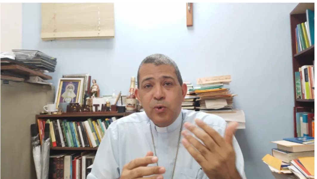 Firmó carta de Gutiérrez sin el permiso de la Iglesia