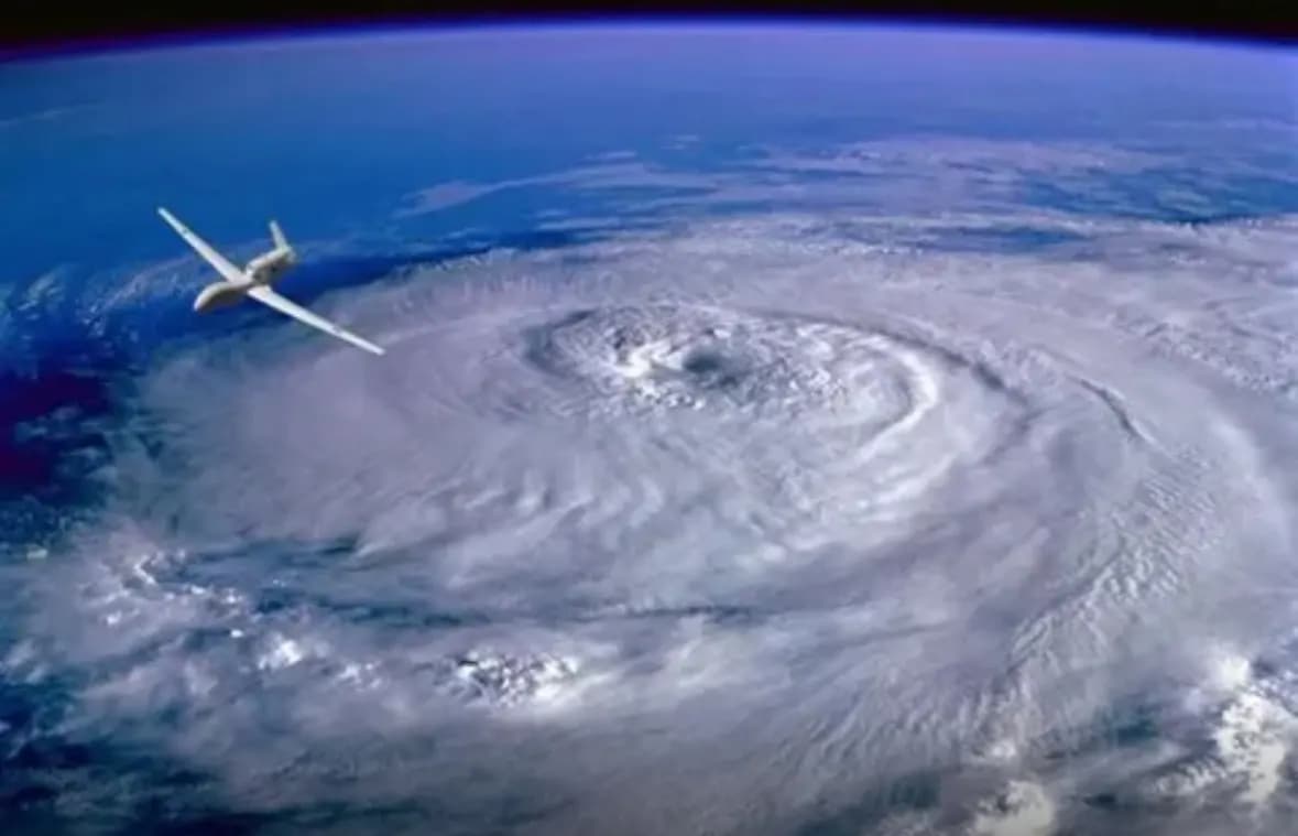 La NOAA pronostica 13 huracanes para la temporada récord del Atlántico en 2024