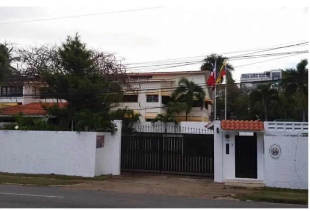 R.Dominicana cierra embajada y consulado general en Venezuela
