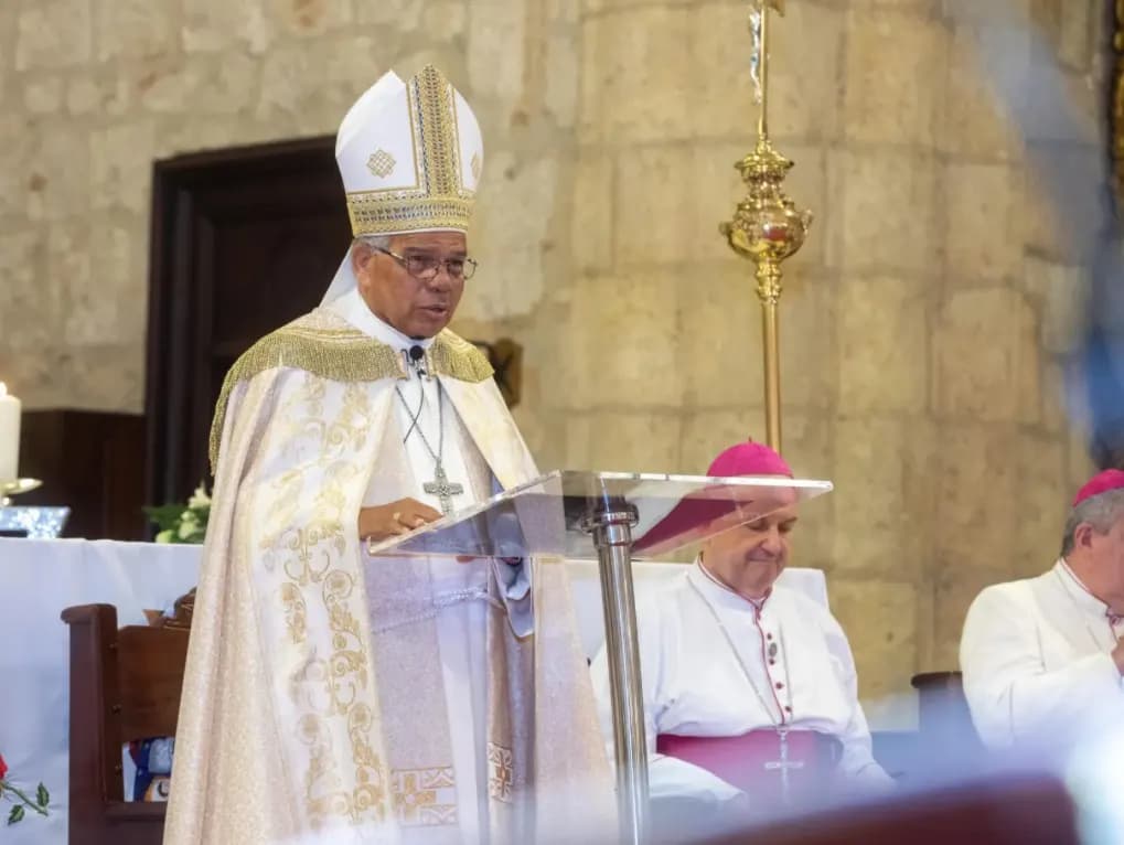 Arzobispo Metropolitano de Santo Domingo  llama a funcionarios a servir, no a servirse