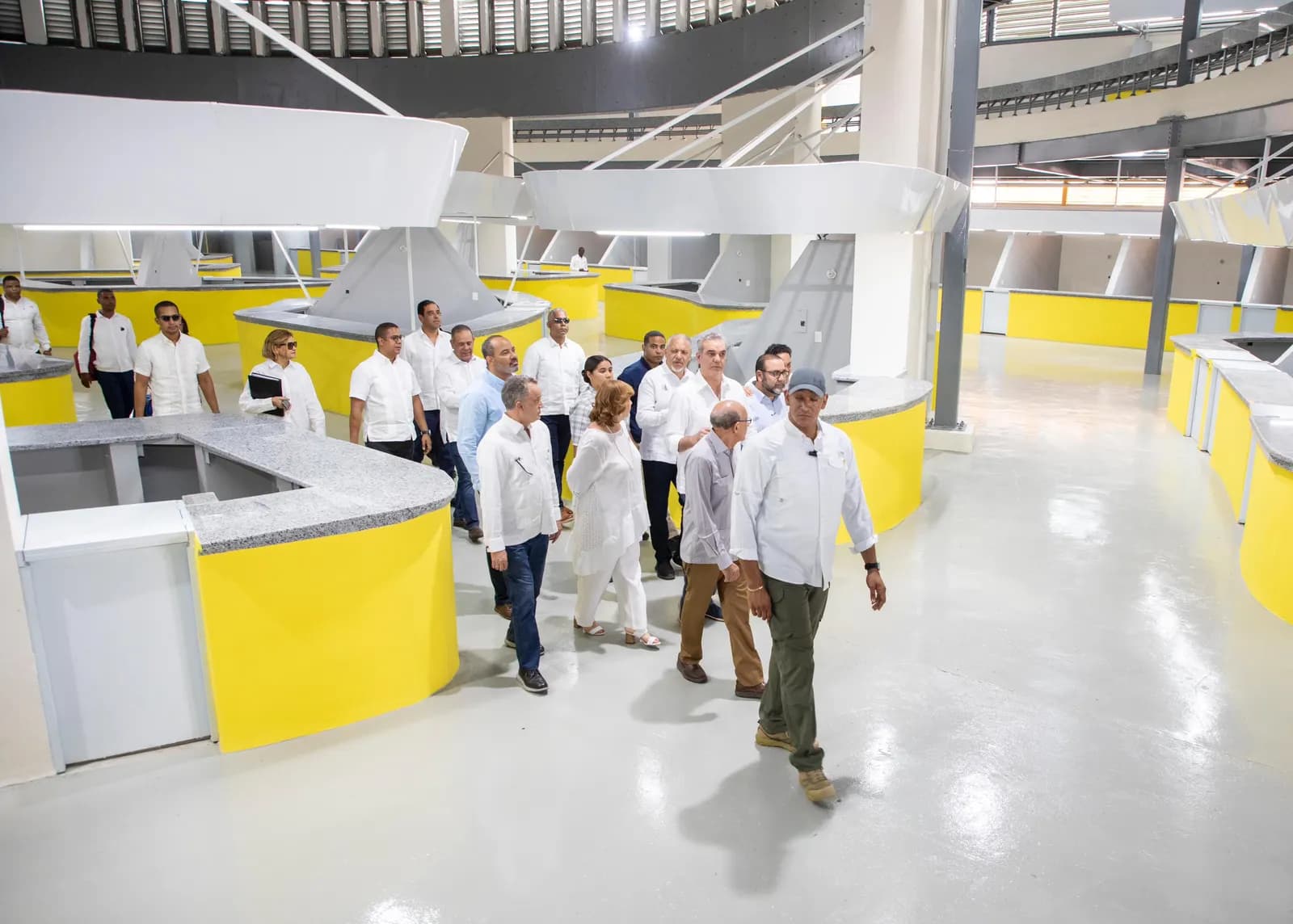 Presidente Abinader inaugura reconstruido Mercado Municipal de La Vega tras ocho años de haber sido destruido por un incendio