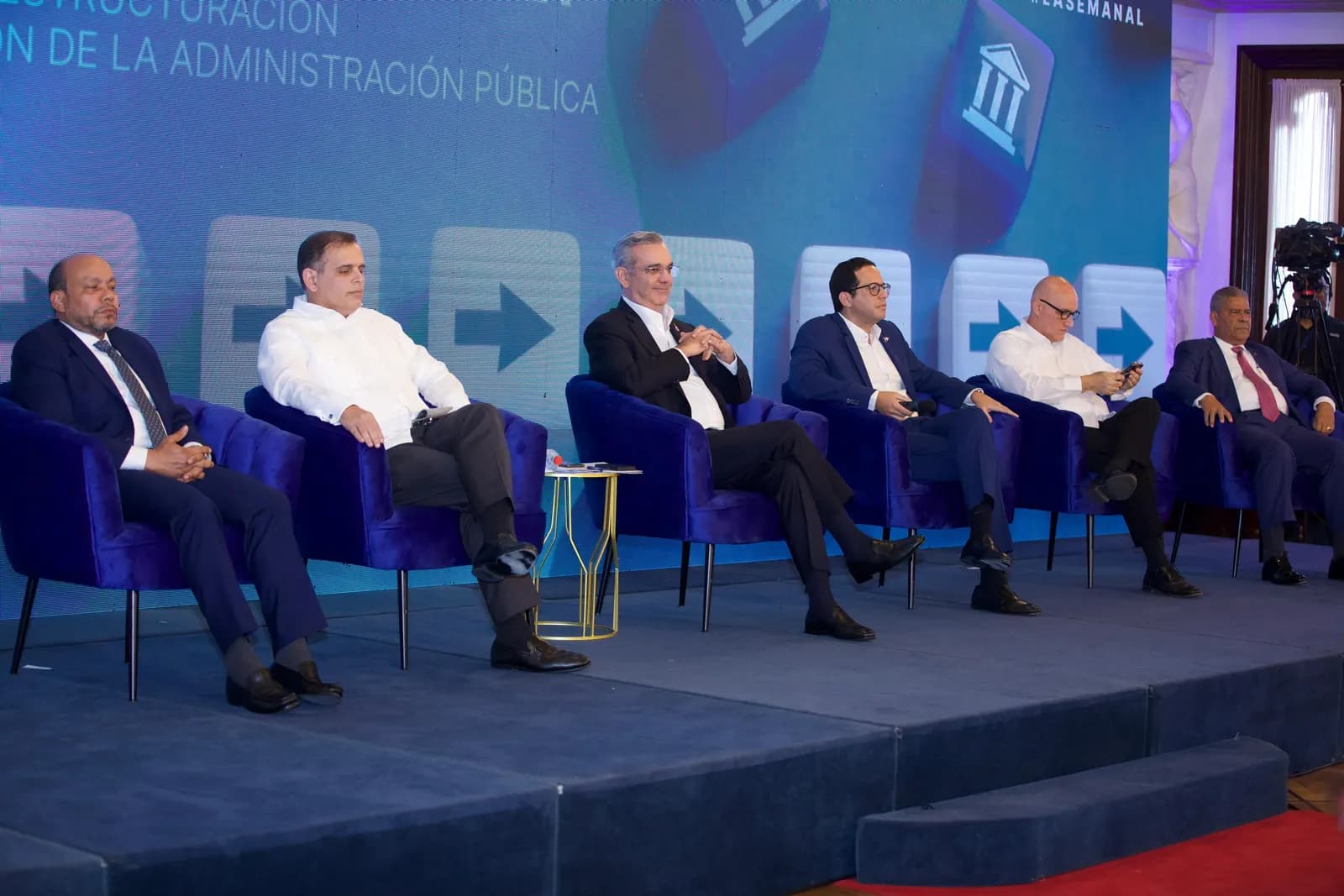 El gobierno presenta proyecto de fusión y eliminación  de instituciones