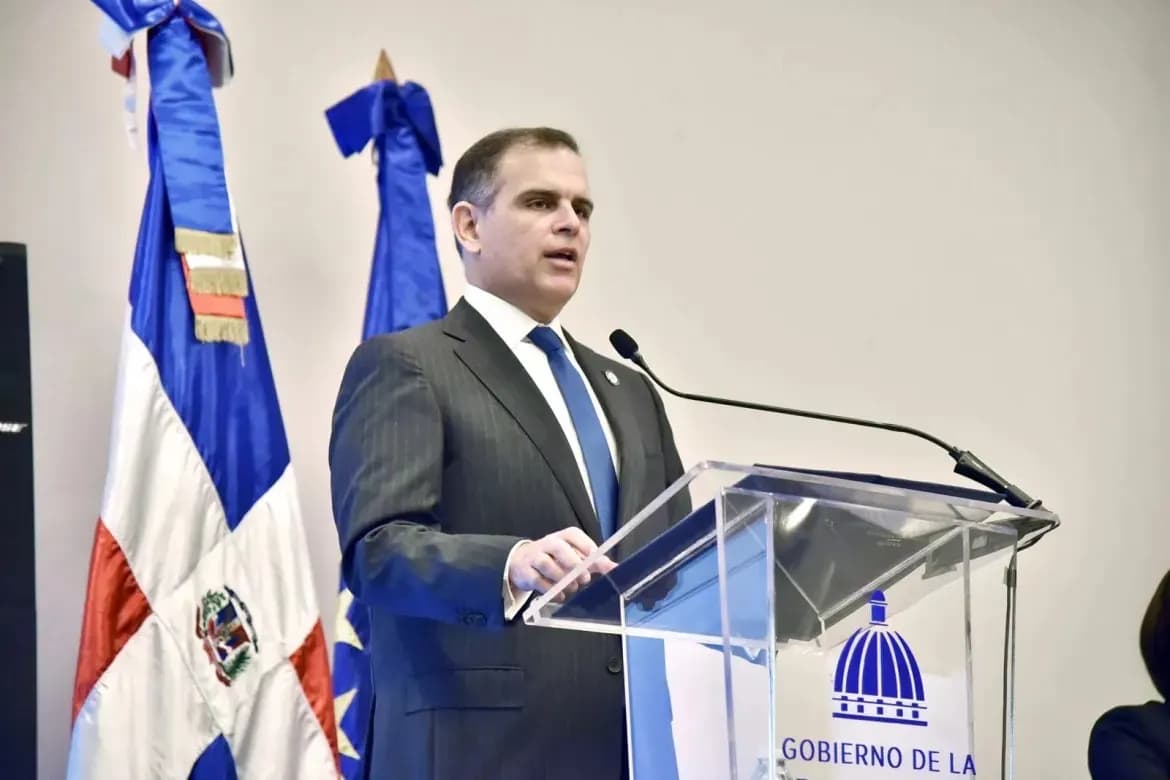 Jochi Vicente, ministro de Hacienda que propone eliminar incentivos al cine, fue productor de varias películas dominicanas ok