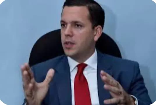 Arrestan al exdirector del Intrant Hugo Beras por presuntas irregularidades en contrato del sistema de semáforos