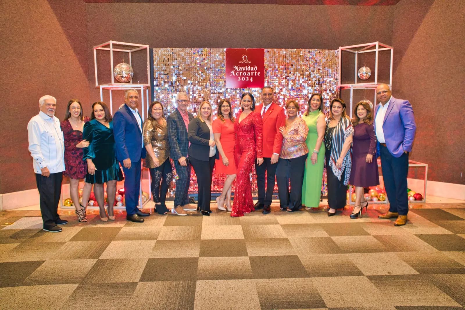 Acroarte celebra la magia de la Navidad con gran encuentro de confraternidad para sus miembros