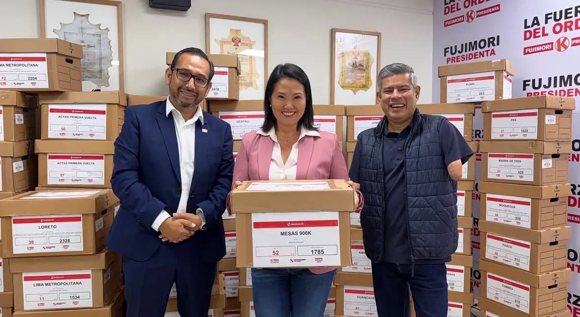 Keiko Fujimori gana las elecciones presidenciales de Perú por estrecho margen