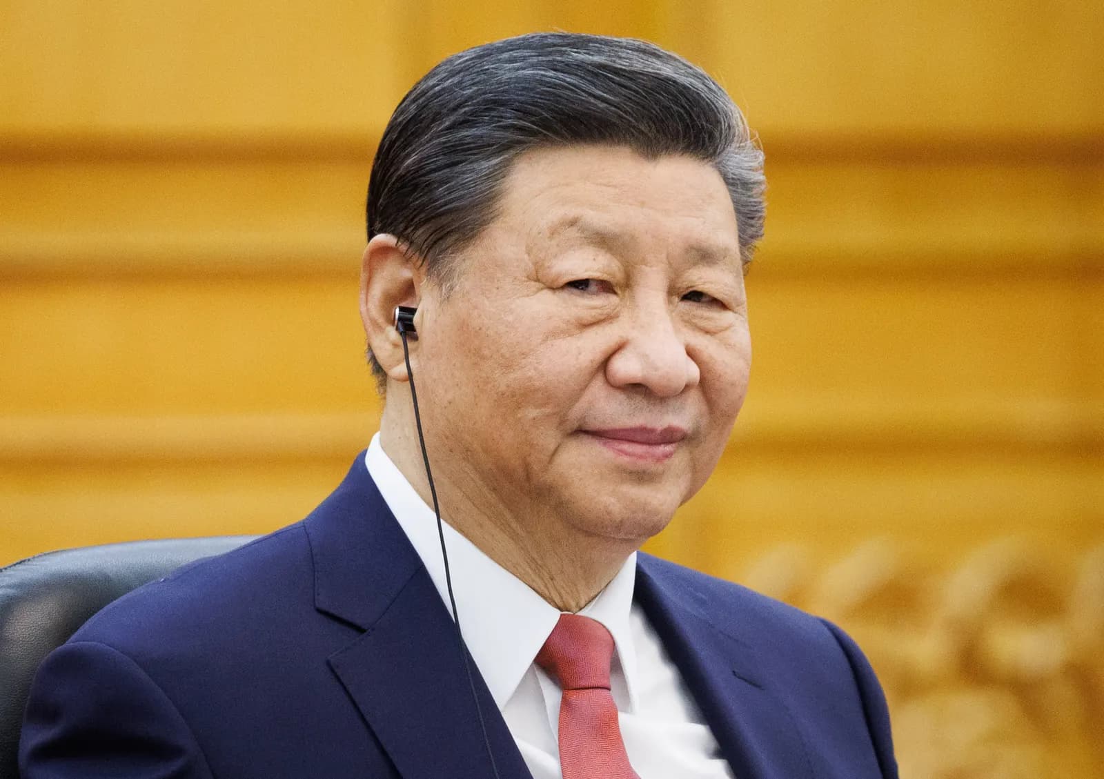 El régimen de Xi Jinping salió al rescate de los mercados de China: los fondos estatales compraron acciones para evitar una debacle