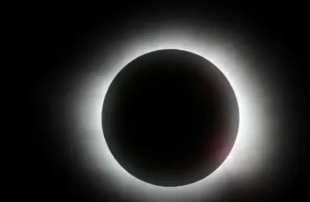 Eclipse solar total en México y Estados Unidos