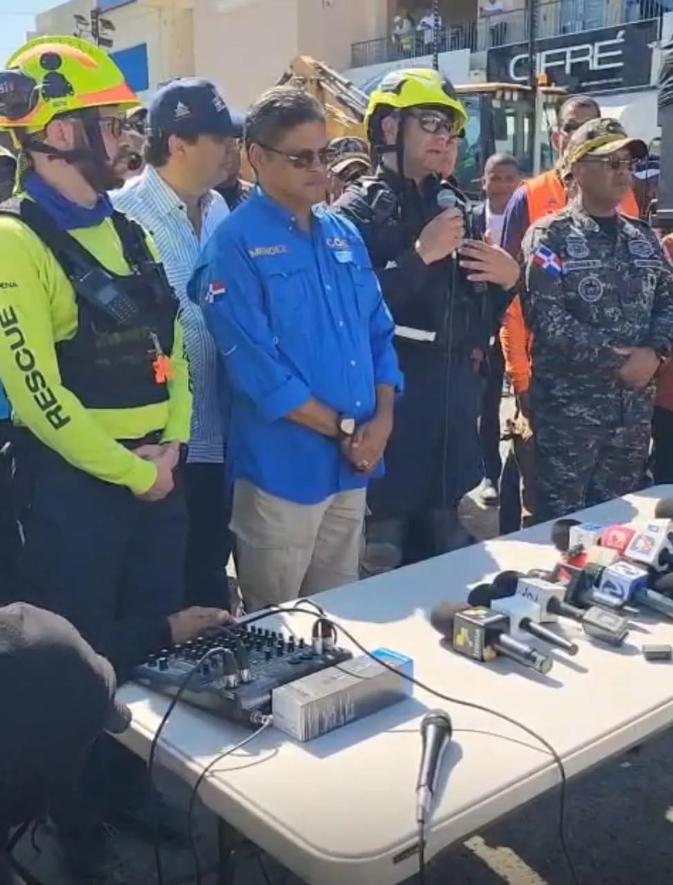 Delegaciones de rescatistas de Puerto Rico y de la comunidad judía de origen mexicano, destacan rol del gobierno ante tragedia Jet Set y profesionalismo de socorristas dominicanos